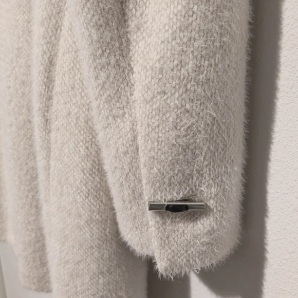 Calvin Klein belted asymmetrical furry off white coat jacket, size L, like new! - Picture 12 of 15